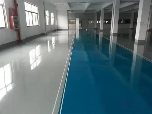 防滑性和耐用性的平衡:无锡工厂环氧地坪材料选择策略