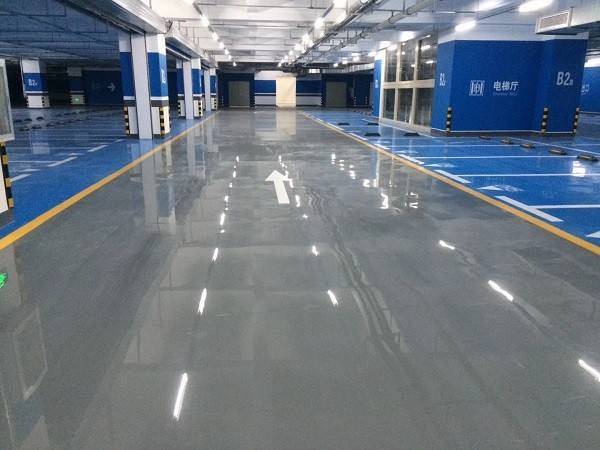 固化地坪施工工艺全攻略:地面准备到质量把控